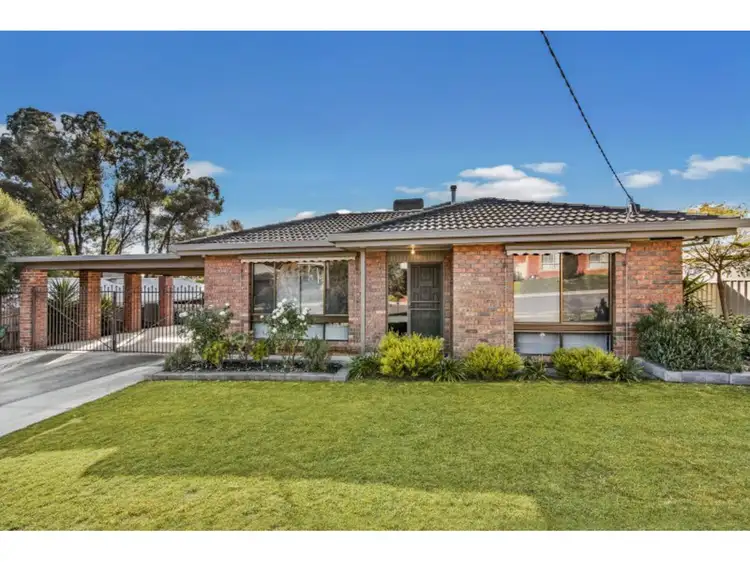 Main view of Homely house listing, 25 Howell Crescent, Kangaroo Flat VIC 3555
