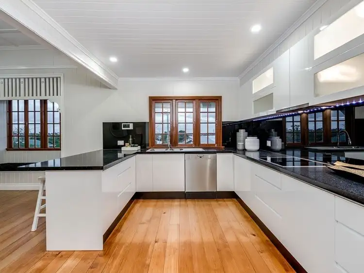 Fifth view of Homely house listing, 2 Tarragindi Road, Tarragindi QLD 4121