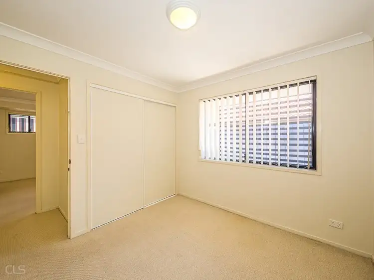 Fifth view of Homely semi-detached listing, Unit 2 Seabreeze Court, Sandstone Point QLD 4511