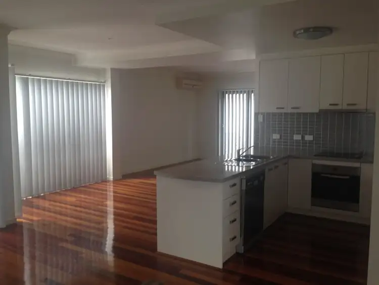 Sixth view of Homely townhouse listing, 2/111 Thynne Road, Morningside QLD 4170