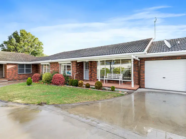 2/4 Pollack Street, Colac VIC 3250