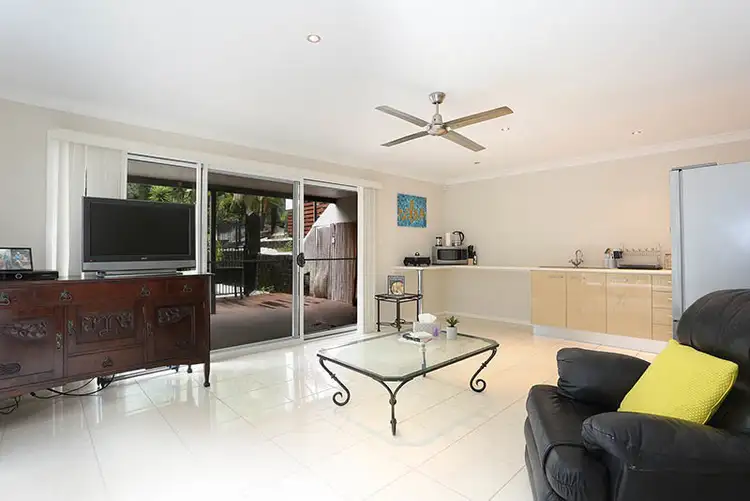 Sixth view of Homely house listing, 8 Curtis Court, Mudgeeraba QLD 4213
