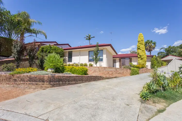 12 Incana Court, Kelmscott WA 6111