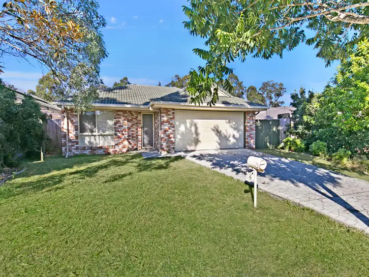 8 Innes Close, Parkinson QLD 4115
