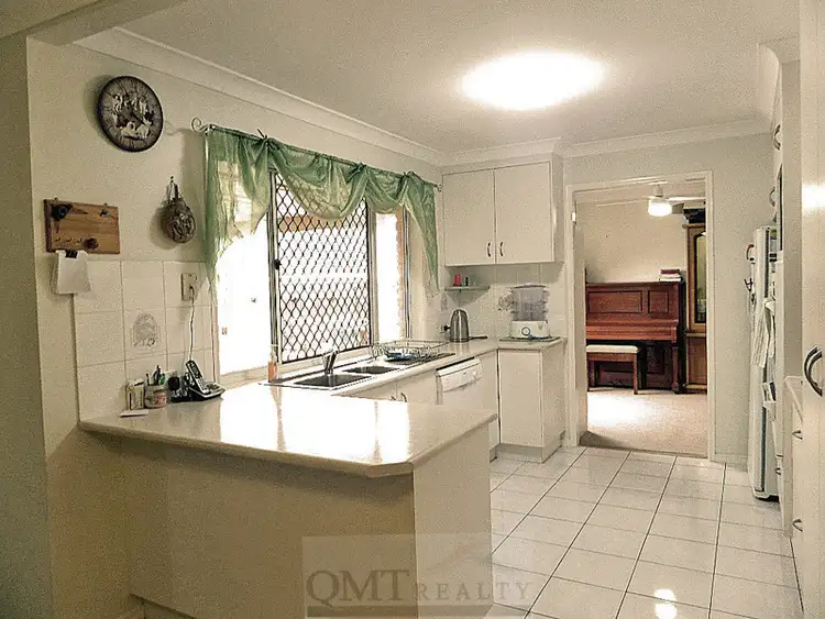 Second view of Homely house listing, 5 Bethany Place, Parkinson QLD 4115