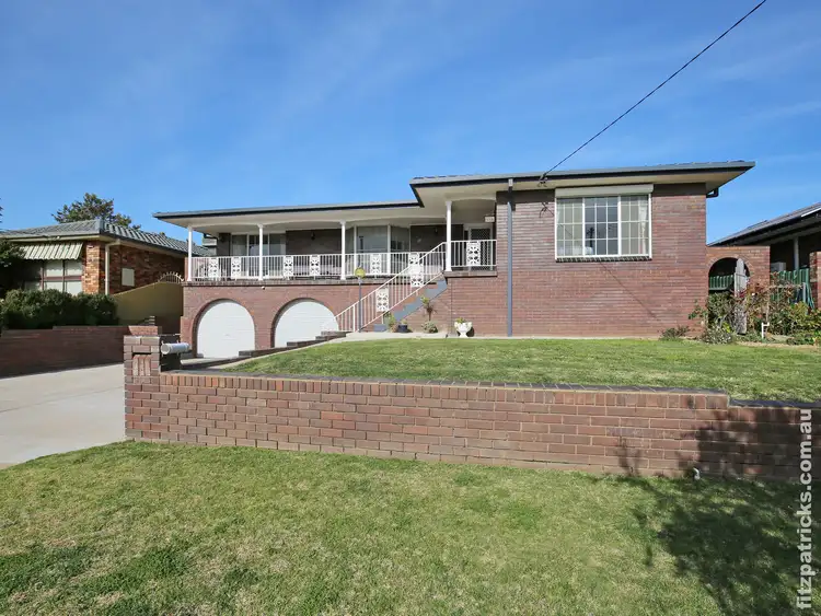 17 Malaya Drive, Tolland NSW 2650