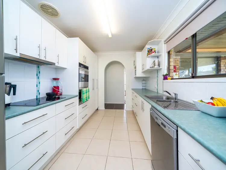 67 Hansford Road, Coombabah QLD 4216