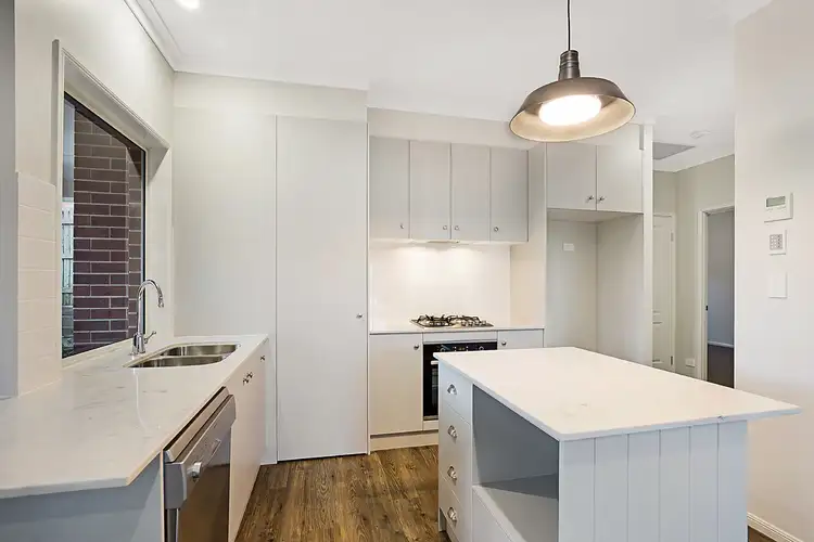 Fifth view of Homely semi-detached listing, 2/224 Hume Street, South Toowoomba QLD 4350