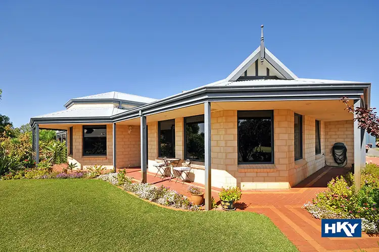 86 Sandown Circle, Henley Brook WA 6055