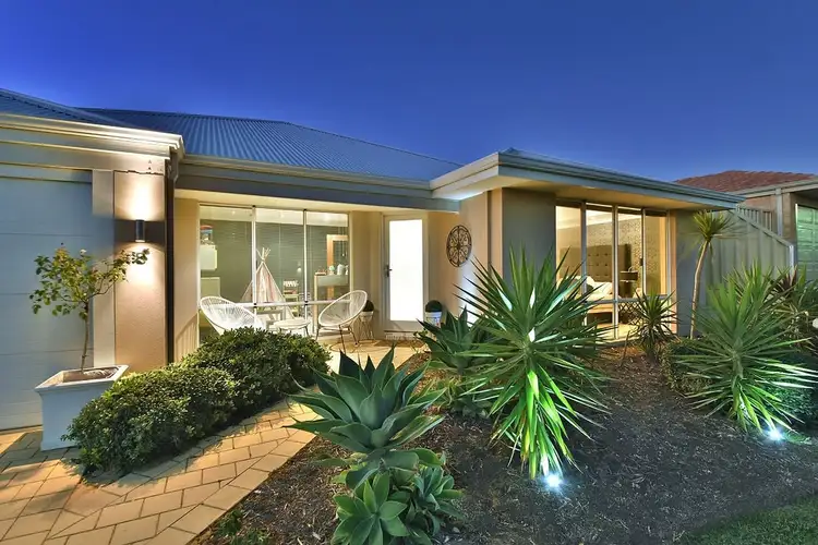 8 Paisley Link, Butler WA 6036