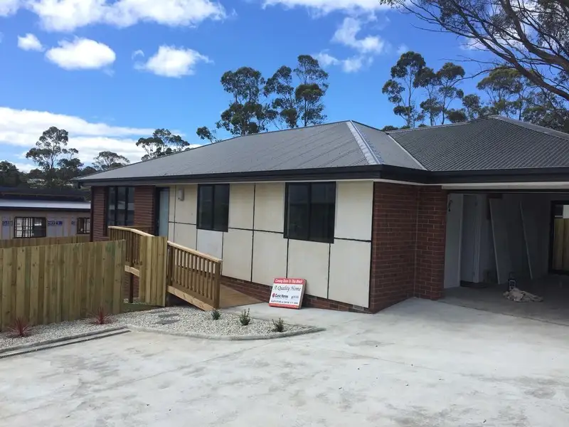 Main view of Homely unit listing, 1/82 Channel Highway, Kingston TAS 7050