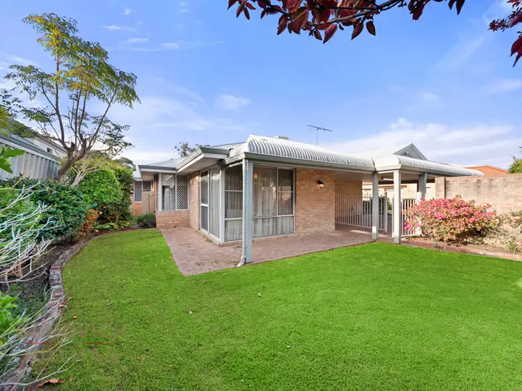 6A Hope Avenue, Manning WA 6152