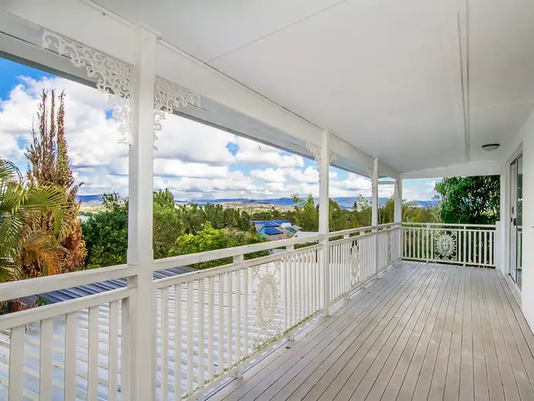 Second view of Homely house listing, 32 Numeralla Avenue, Ashmore QLD 4214