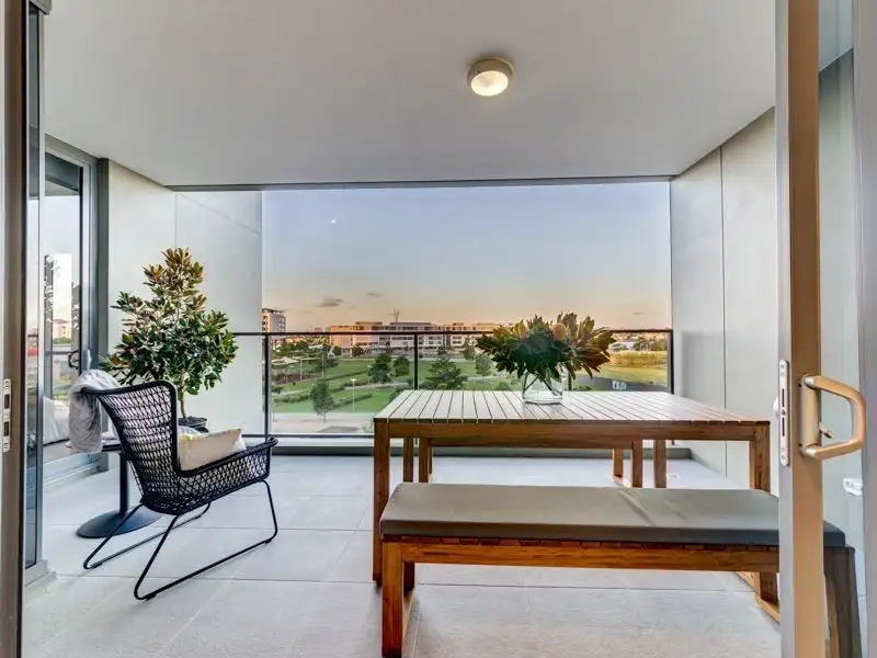 Main view of Homely apartment listing, 27 Cunningham St, Newstead QLD 4006