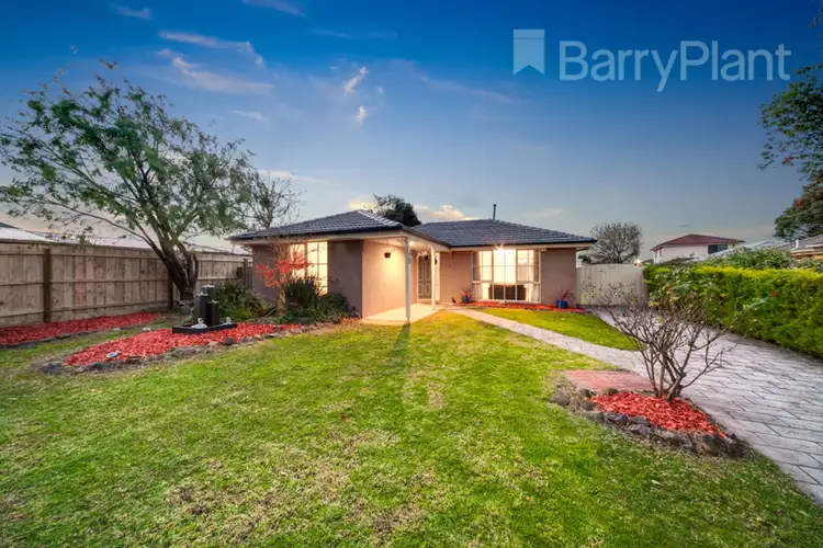 10 Barrington Drive, Pakenham VIC 3810