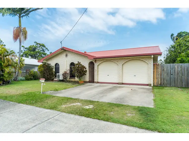 56 Errol Avenue, Paradise Point QLD 4216