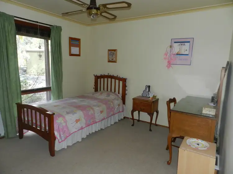 Seventh view of Homely house listing, 5 Moores Road, Kialla VIC 3631