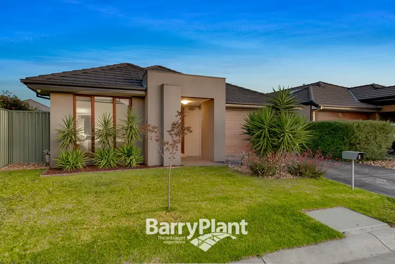 Main view of Homely house listing, 5 Day Lilly Court, Pakenham VIC 3810