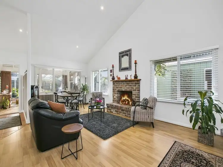 4 Larter Court, Mount Martha VIC 3934