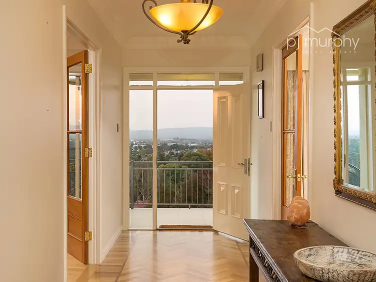 Fourth view of Homely house listing, 4 Castle Cove, Wodonga VIC 3690