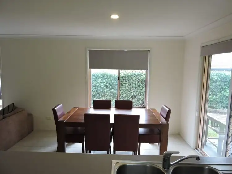 Fifth view of Homely semi-detached listing, 2/3 Hill Court, Labrador QLD 4215