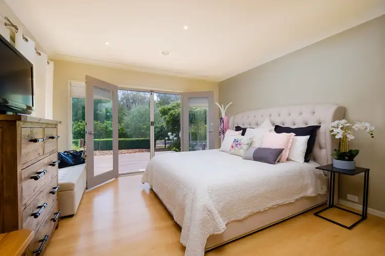 Seventh view of Homely house listing, 24 Innisfree Drive, Wodonga VIC 3690