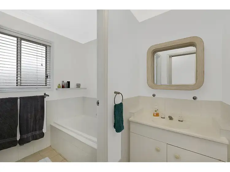 Fifth view of Homely house listing, 114 Kerry Crescent, Berkeley Vale NSW 2261