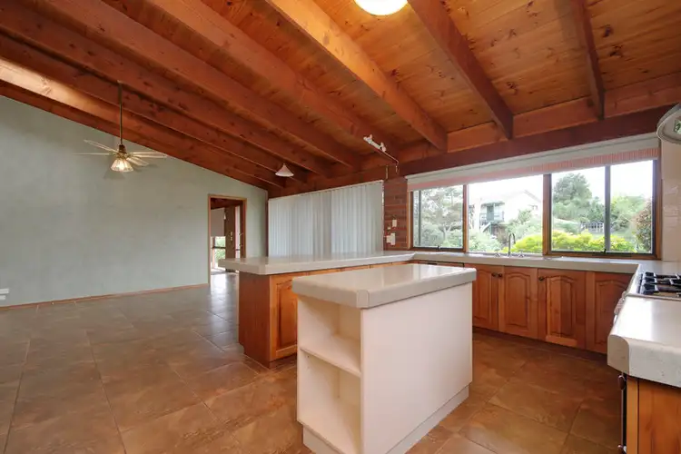Seventh view of Homely house listing, 1 Elm Court, Traralgon VIC 3844