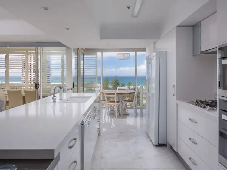1 LENNIE Avenue, Main Beach QLD 4217