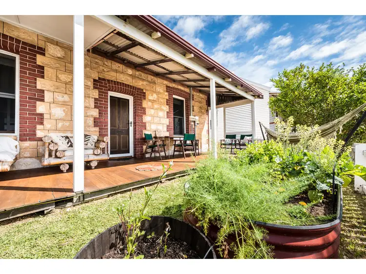 3 Curedale Street, Beaconsfield WA 6162