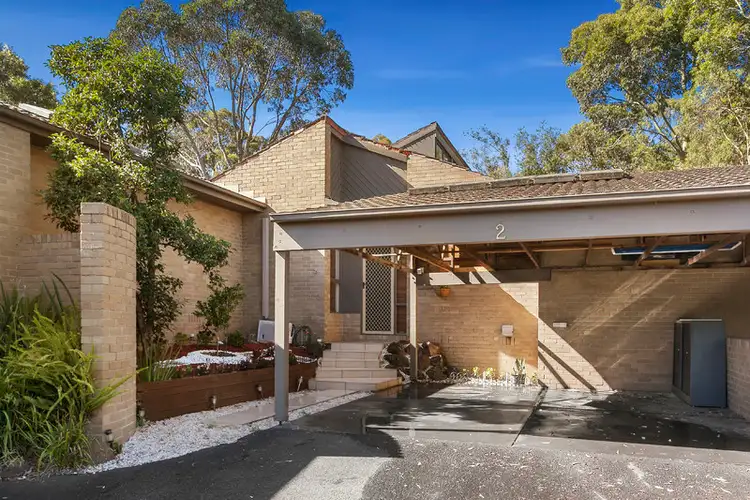 2/18 Peter Street, Doncaster East VIC 3109