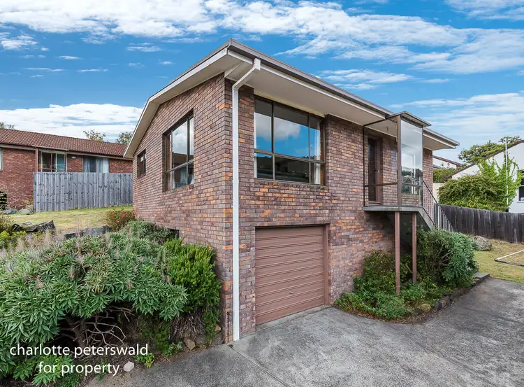 2/285 Churchill Avenue, Sandy Bay TAS 7005