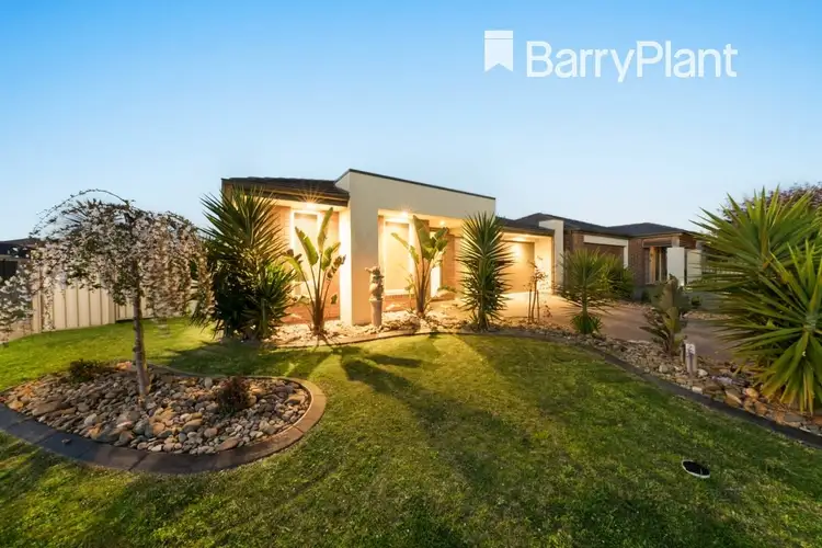11 Celebration Circuit, Pakenham VIC 3810
