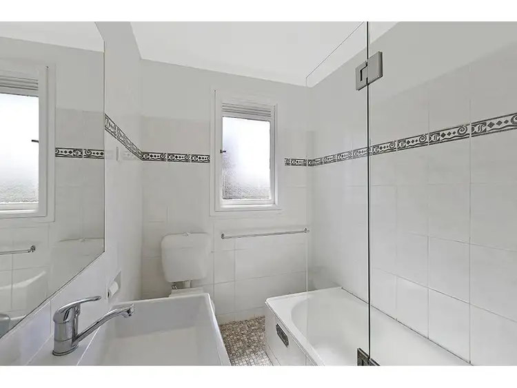 Sixth view of Homely house listing, 11 Turana Street, Killarney Vale NSW 2261