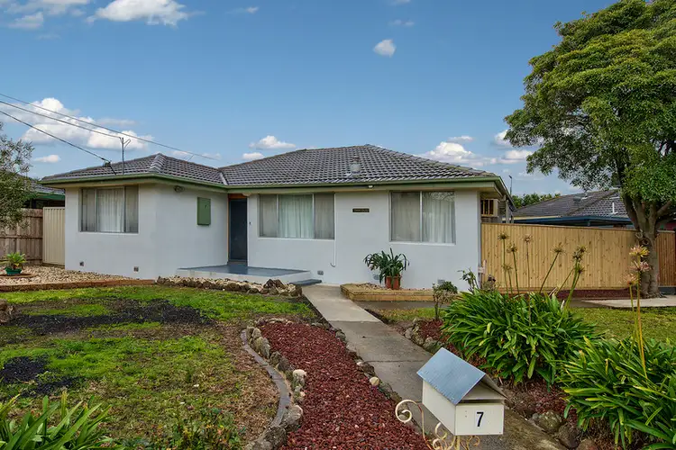 Second view of Homely house listing, 7 Derna Crescent, Lalor VIC 3075