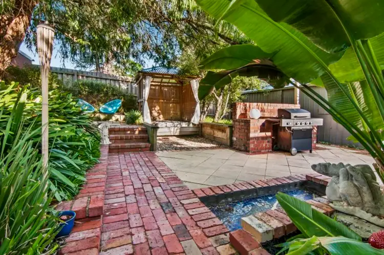 17 Attuna Crescent, Capel Sound VIC 3940