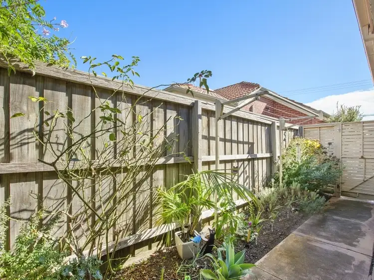Fourth view of Homely unit listing, 2/17 Marine Avenue, Mornington VIC 3931