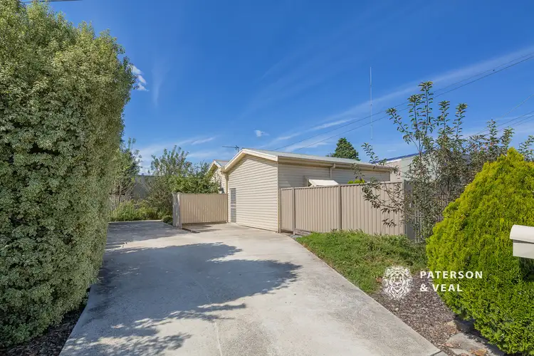 723 Geelong Road