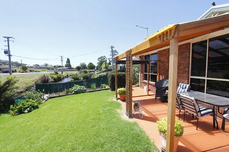 10/3 Hayward Street, Penguin TAS 7316