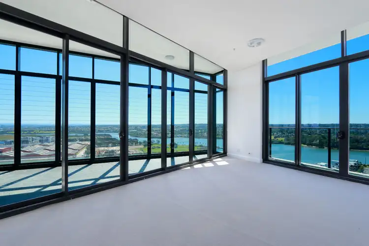1906/63 Shoreline Drive