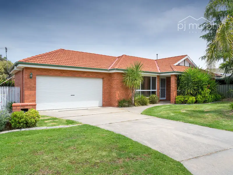 Main view of Homely house listing, 88 Crawshaw Crescent, Glenroy NSW 2640