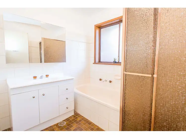 Seventh view of Homely unit listing, 1/881 Padman Drive, West Albury NSW 2640
