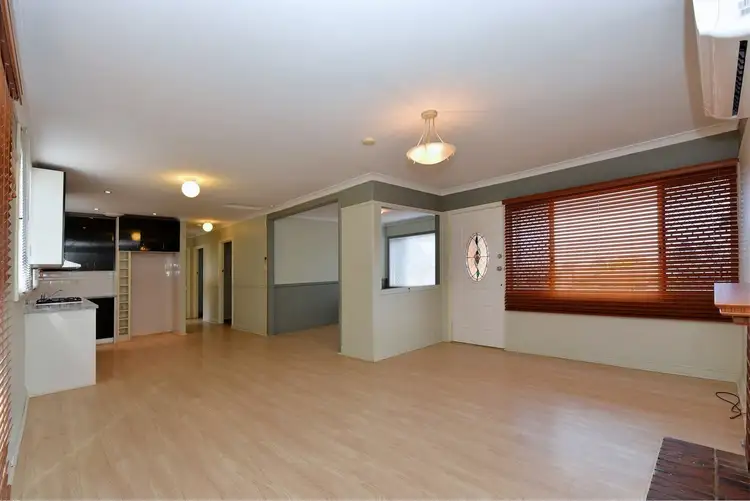 16 Selsfield Place, Balga WA 6061