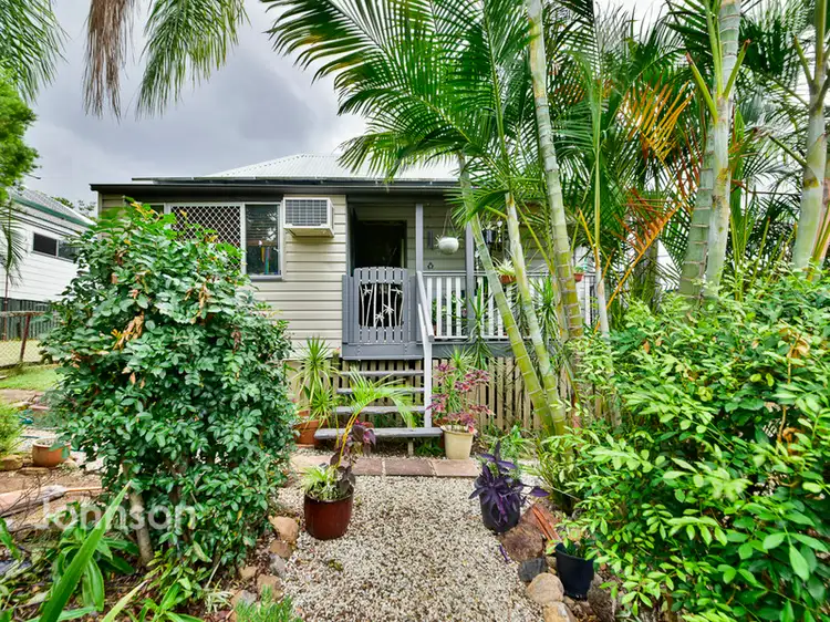 27 Thomas Street, Blackstone QLD 4304
