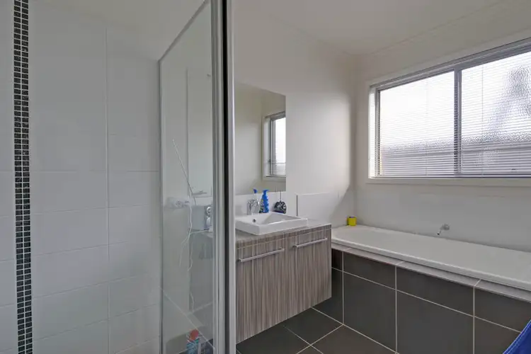 Seventh view of Homely house listing, 10 Derwent Rise, Traralgon VIC 3844
