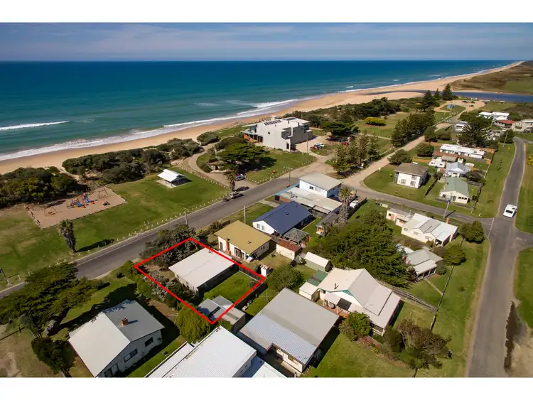Second view of Homely house listing, 31 Foreshore Road, Seaspray VIC 3851