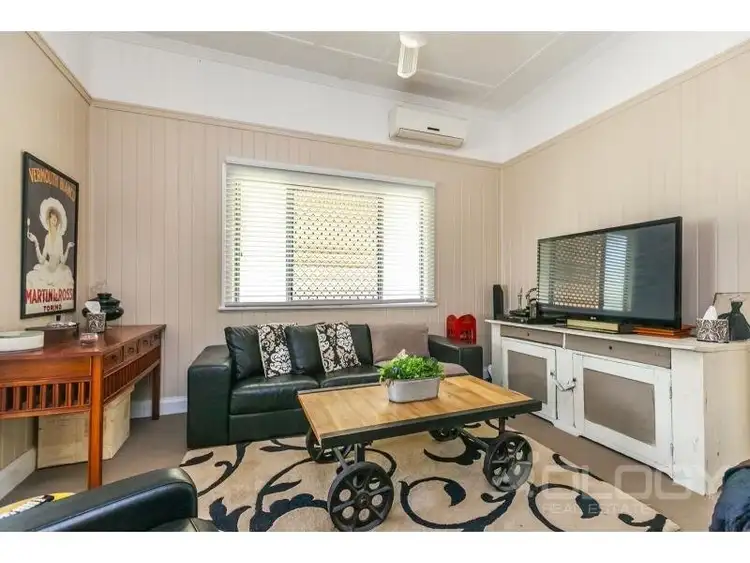 105 Livingstone Street, Berserker QLD 4701