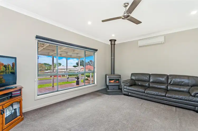 Second view of Homely house listing, 38 Byron Street, Hamilton VIC 3300