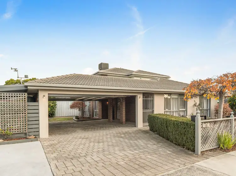 10 Maple Street, Seaford VIC 3198