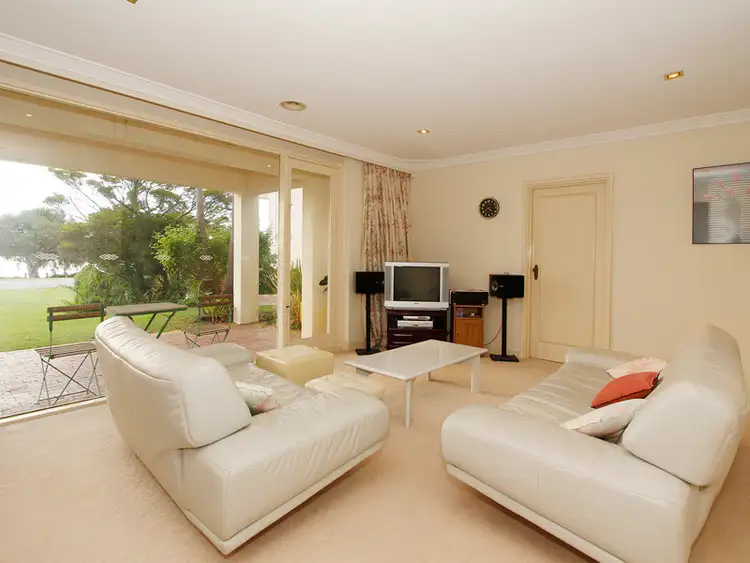 89 Riverton Dve, Rossmoyne WA 6148